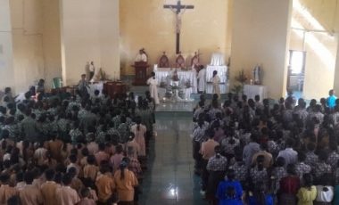 Misa Syukur Akhir Tahun Pelajaran 2022/2023: Belajar Mencintai Seperti Yesus